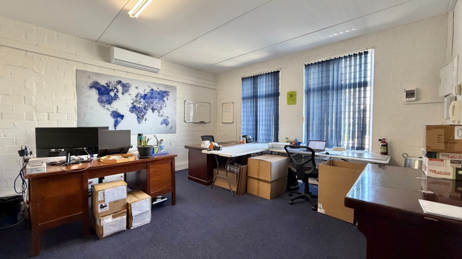 To Let commercial Property for Rent in Mall Interchange Western Cape